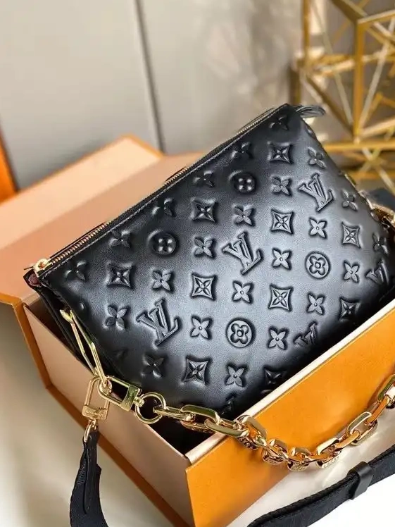 LOUIS PM VUITTON COUSSIN 0617